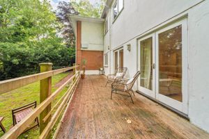 Photo 15- click for photo gallery